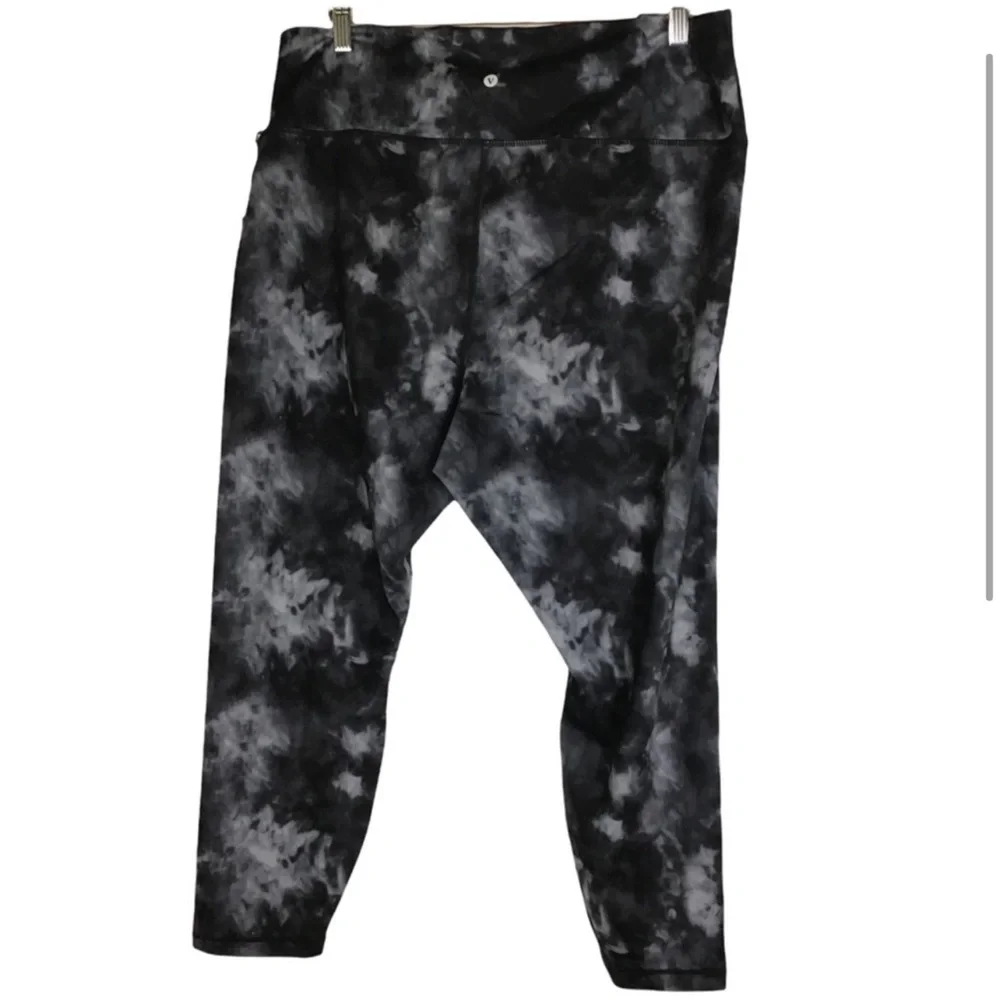 VELOCITY High Rise Tie Dye Leggings 3X - Picture 2 of 9